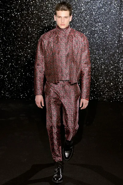 Look 39